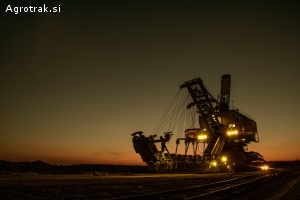 Kmetijski stroj za nakladanje